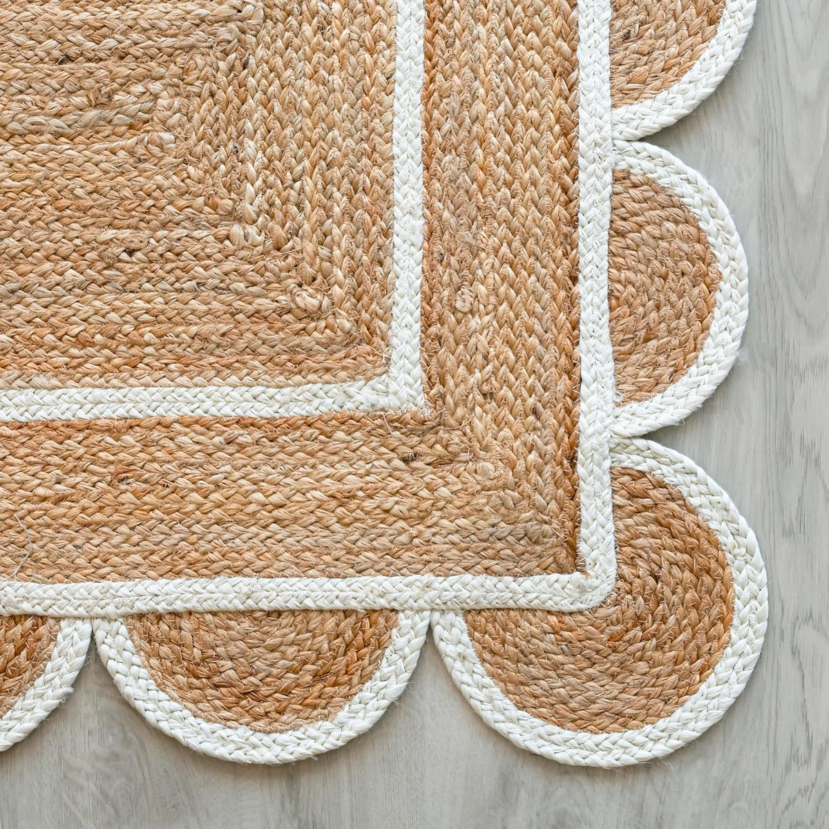White Beige Jute Braided Scalloped Rugfor Living Room – Scalloped handmade by LoomifyHome